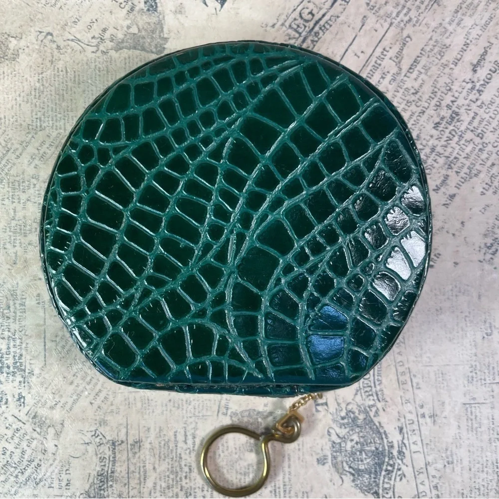Vintage Wales Welsh Sweetheart Round Coin Purse Zipper Change Pouch Souvenir